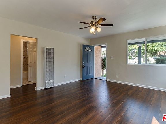 2nd image of 838 E Colden Ave