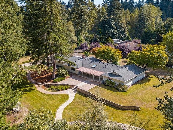 2nd image of 18703 165th Ave NE