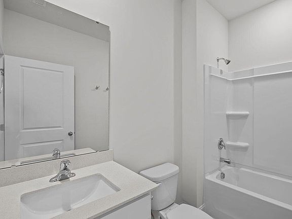 4th image of 2679 Delilah Drive