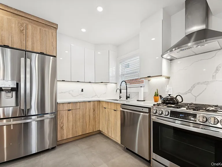 139 Gibson Blvd — Photo 9