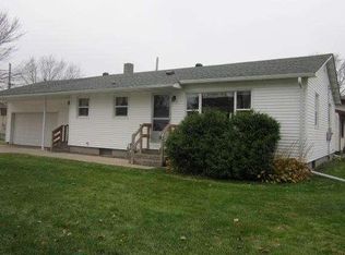 2936 Fairchild St E, La Crosse, WI 54601