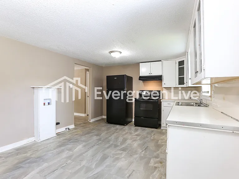 610 Church — Photo 6