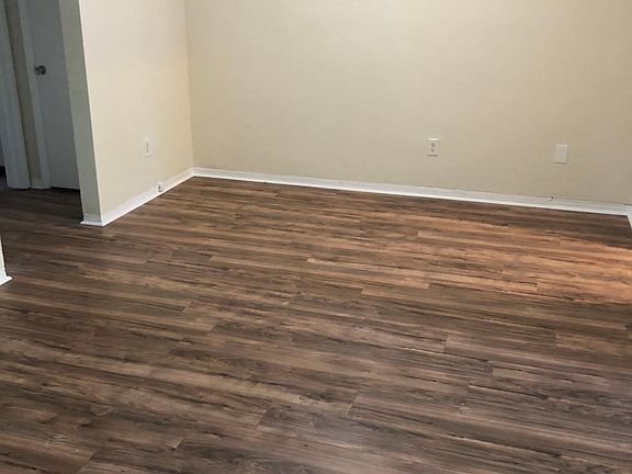 3rd image of 915 Palermo Ave APT 203