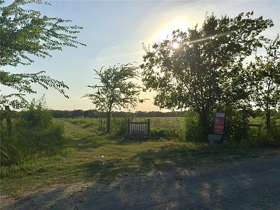 2nd image of 16302 SE County Road 4100