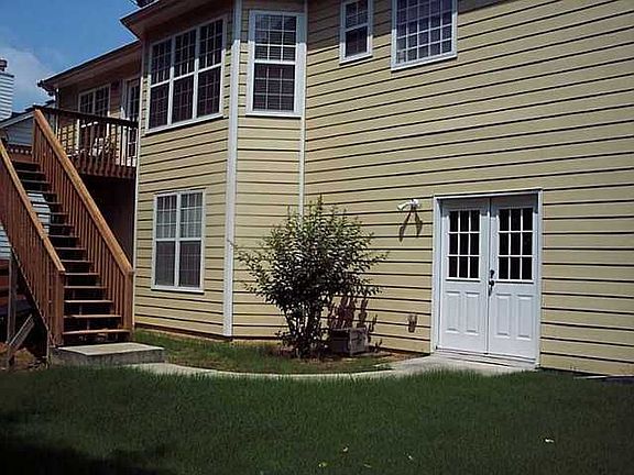 2nd image of 1570 Creek Pointe Cir