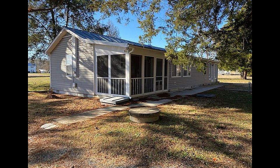 1st image of 993 Remo Rd