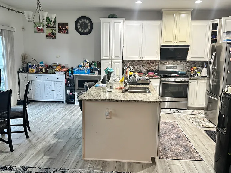 2029 Connecticut Ln — Photo 5