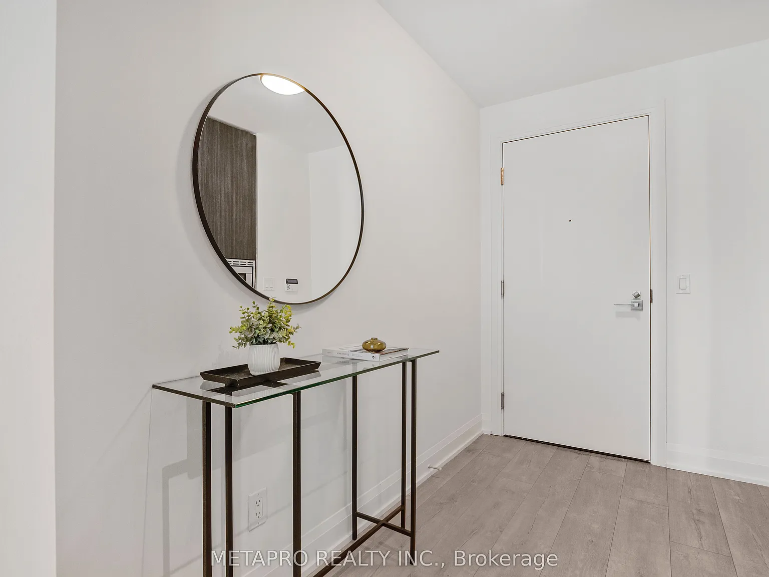 2 bed, $2,500 — Photo 3