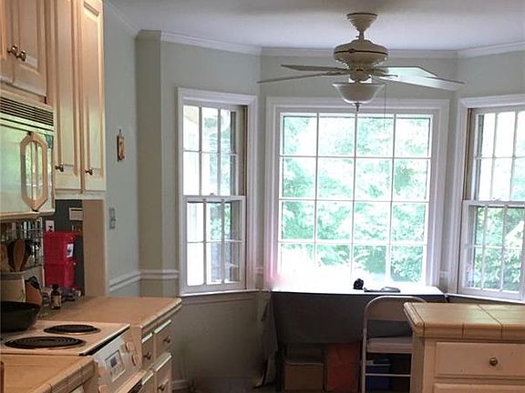 5th image of 4500 Pendock Ct