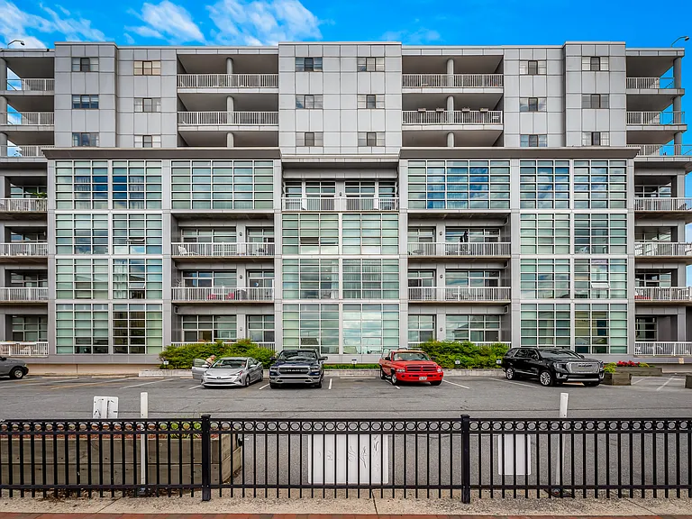 2702 Lighthouse Point E #738 — Photo 11