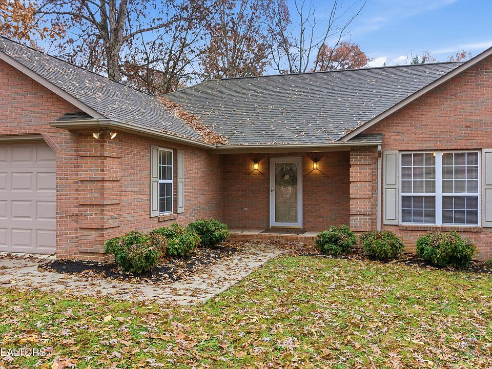 1st image of 445 Timbercreek Dr
