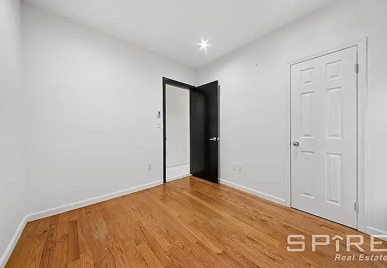 204 W 108th St #7 — Photo 3