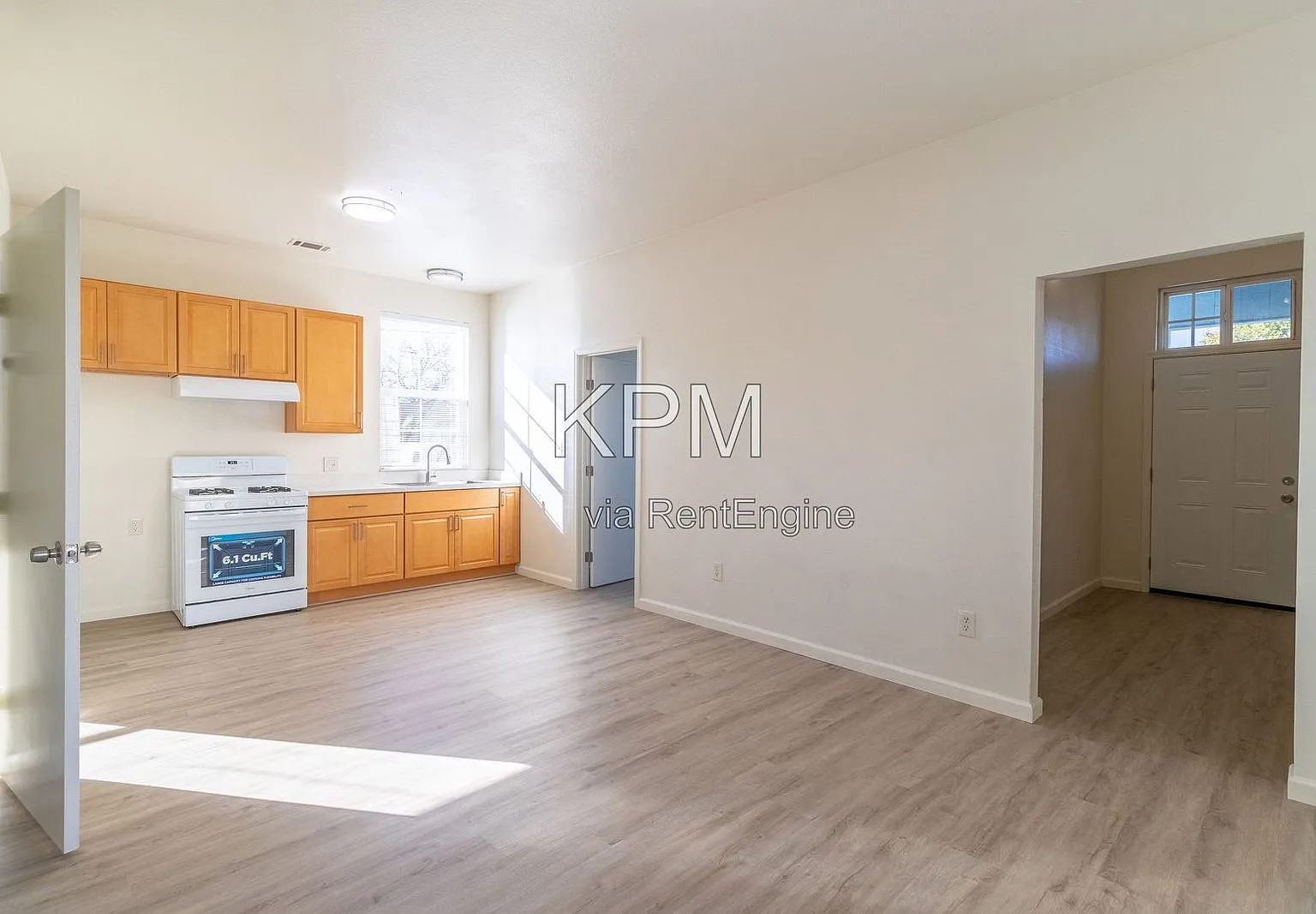2 bed, 2.0 bath, 1590 sqft, $1,650 — Photo 3