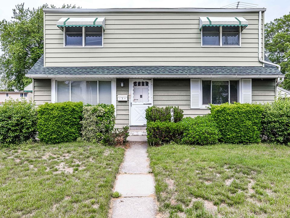 1st image of 678 Dorothea Ln
