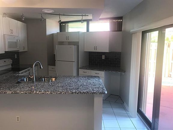 3rd image of 3855 Victoria Dr #13C
