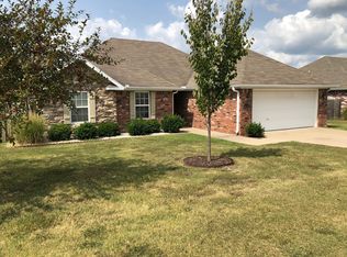 1433 Zachary St, Pea Ridge, AR 72751