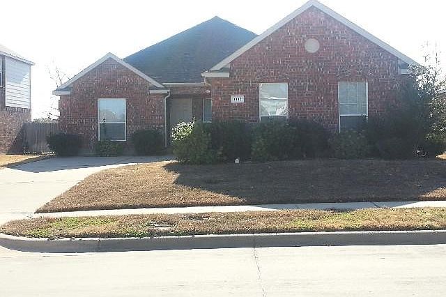 1st image of 1442 Sleepy Hollow Dr