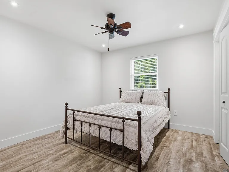 44464 Lakewood Dr — Photo 8
