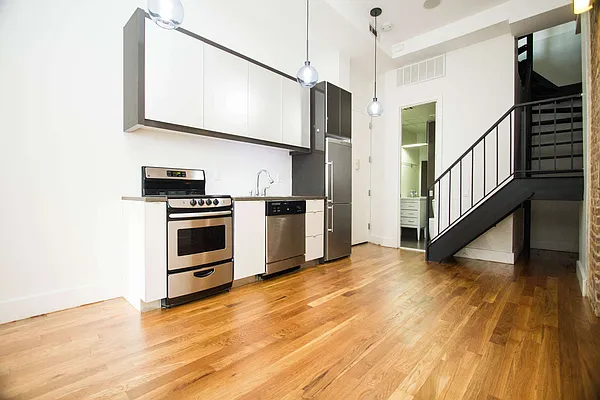 Rented by Nooklyn NYC LLC | media 23