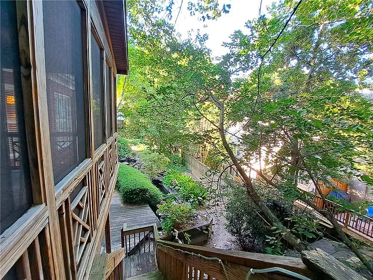 2242 Lenox Walk — Photo 74