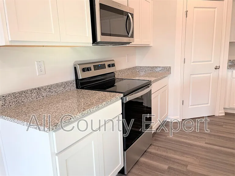 226 San Marino Way — Photo 5