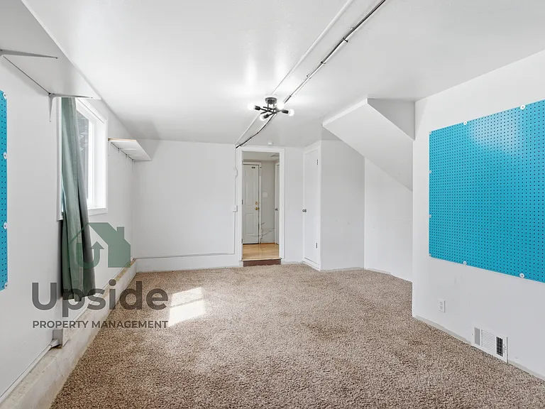 8719 E Valleyway Ave — Photo 31