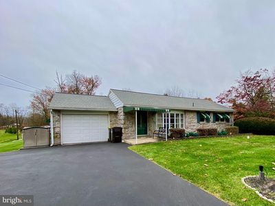 2602 W Philadelphia Ave, Oley, PA, 19547