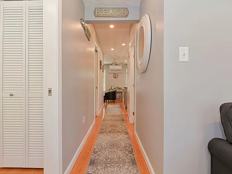 10 Josephs Way — Photo 17