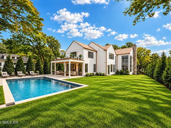 9 Carleton St, Greenwich, CT 06830