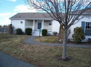 6404 Oak Point Dr, Middleboro, MA 02346