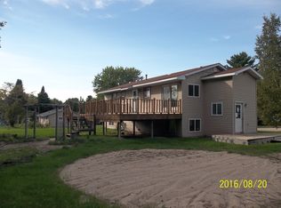 4387 Sunderland Ct, Indian River, MI 49749