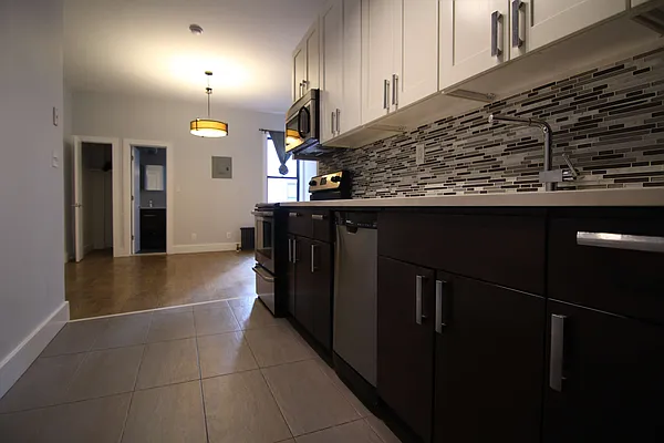 Rented by Nooklyn NYC LLC | media 18