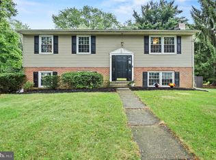 108 Hunter Ln, North Wales, PA