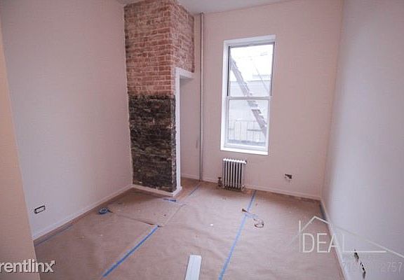 5th image of 75 Herkimer St #1985774