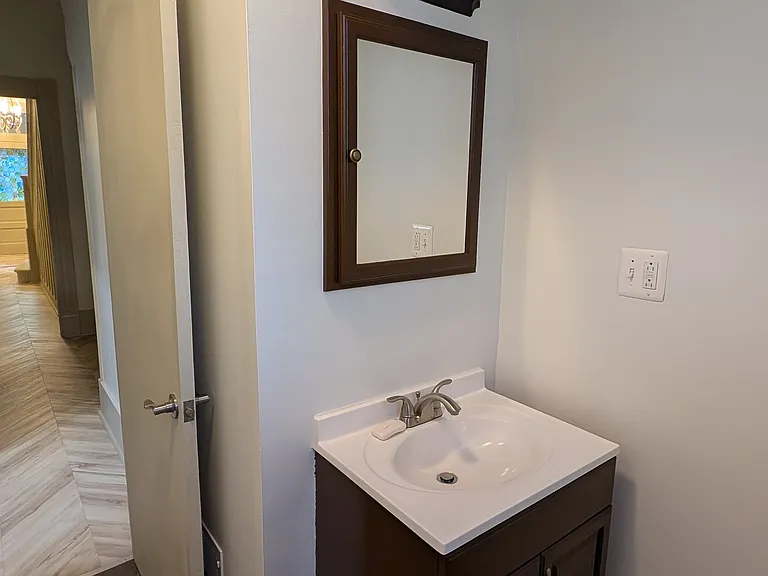 347 Spahr St — Photo 13