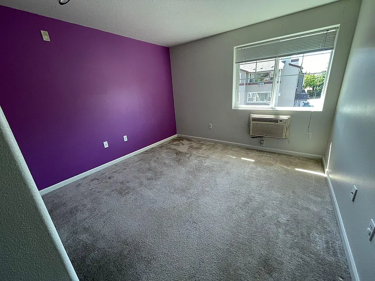 750 NW 185th Ave — Photo 5