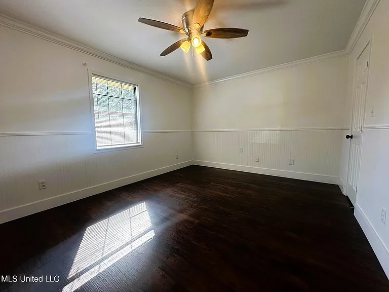258 Conrad Ln — Photo 7