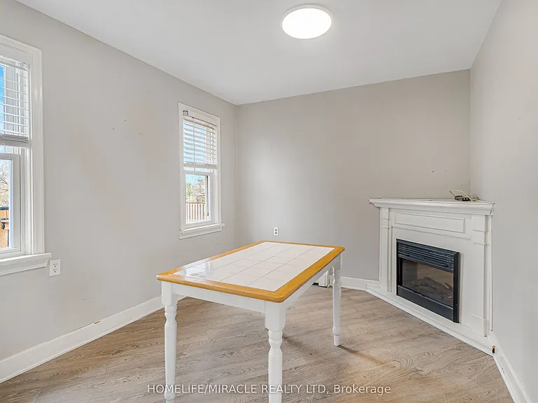 3318 Sinnicks Ave — Photo 12