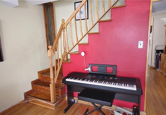 5th image of 1814 E 52nd St