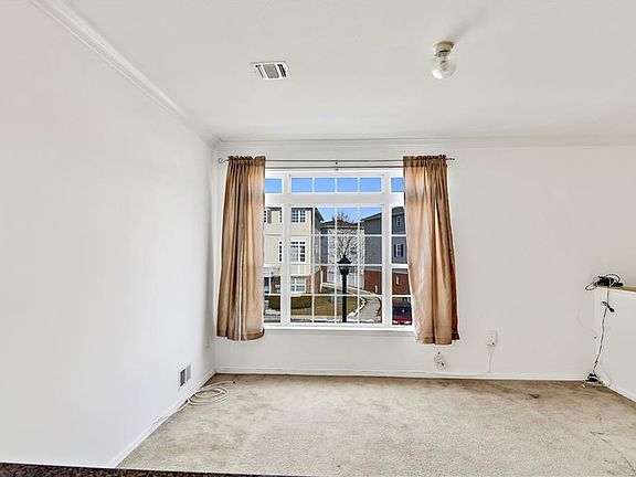 5th image of 107-201 Beacon Ln #194B
