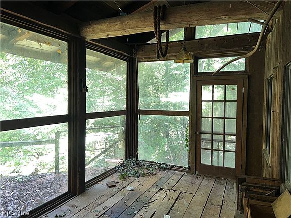 3rd image of 10619 Mason Rd
