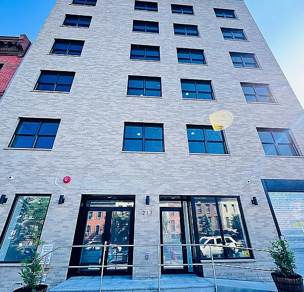 217 9th St #FOURB — Photo 10