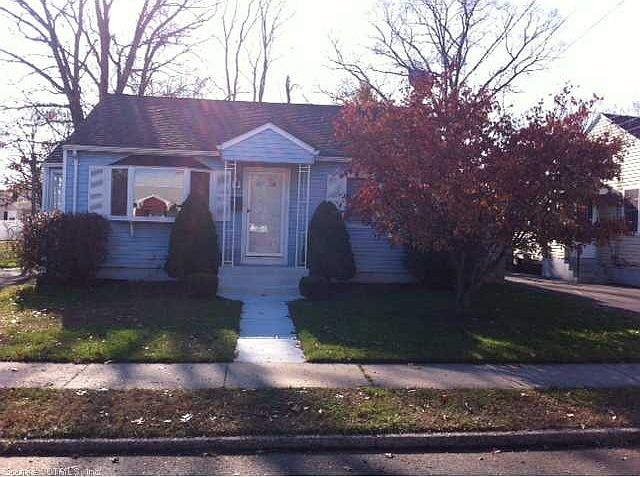 1st image of 32 Summer St