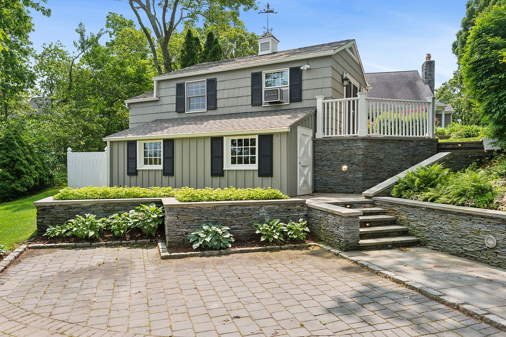 1497 Peconic Bay Blvd, Laurel