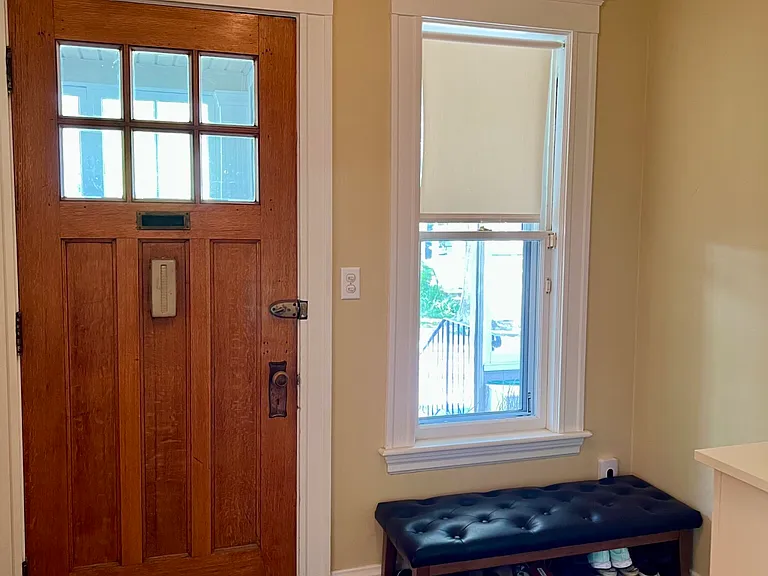 52 Mount Vernon St — Photo 1