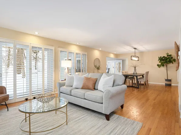 7300 Shannon Dr, Edina, MN 55439