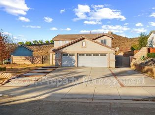 31706 Canyon Rdg, Lake Elsinore, CA 92532