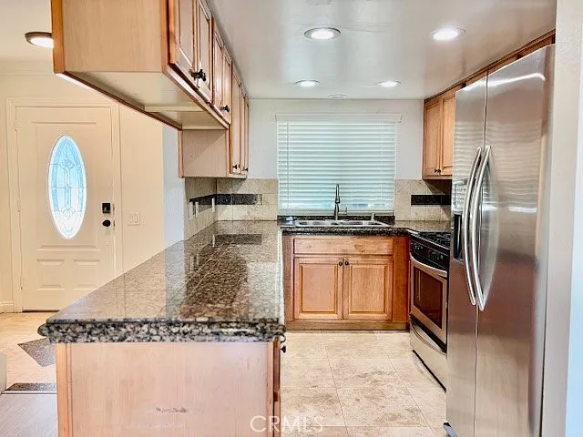 2558 Orange Ave #6 — Photo 15
