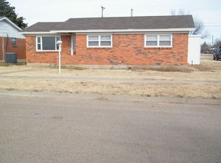 409 S Holmes Ave, Fritch, TX 79036