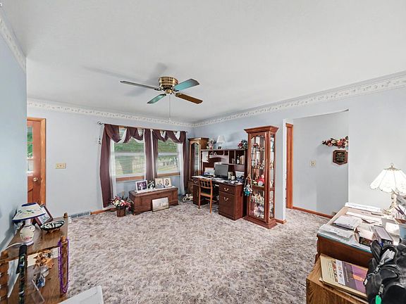 4th image of 1223 Brookview Dr